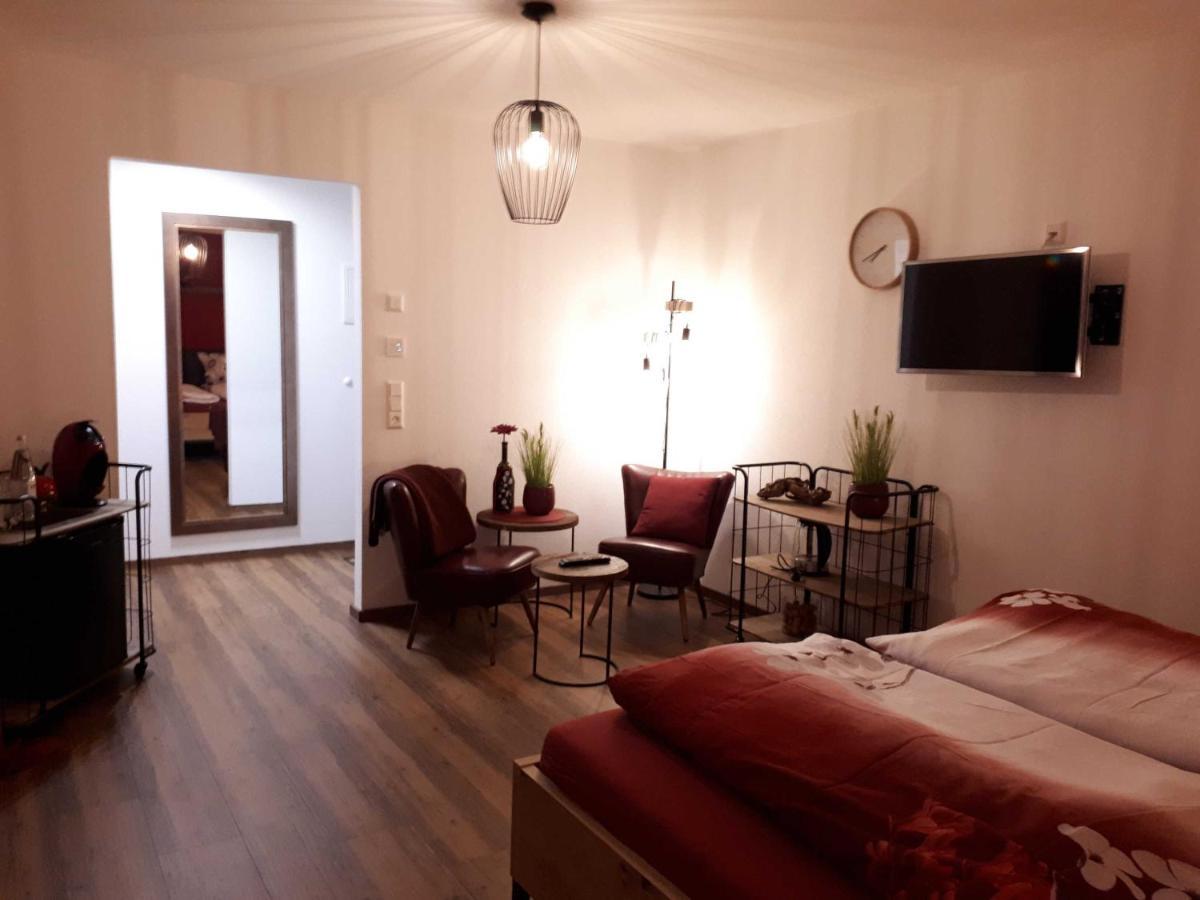 Weinlodge Am Geissberg Eberstadt Room photo